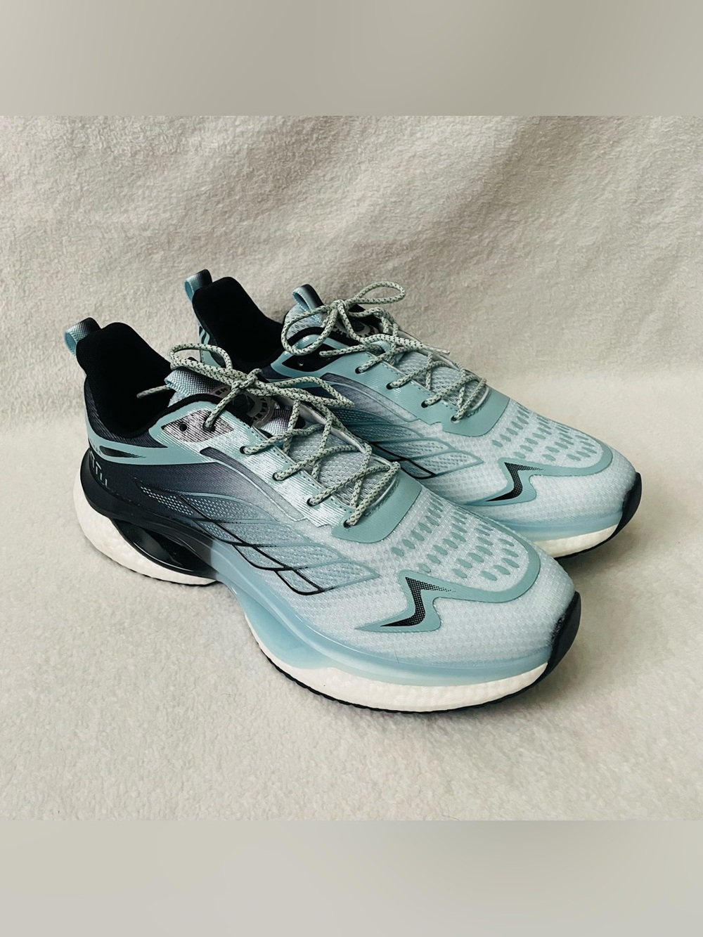 New Maeharmay Men Sneakers EU 45 US 12 Light Blue Running Shoes Athletic Sports